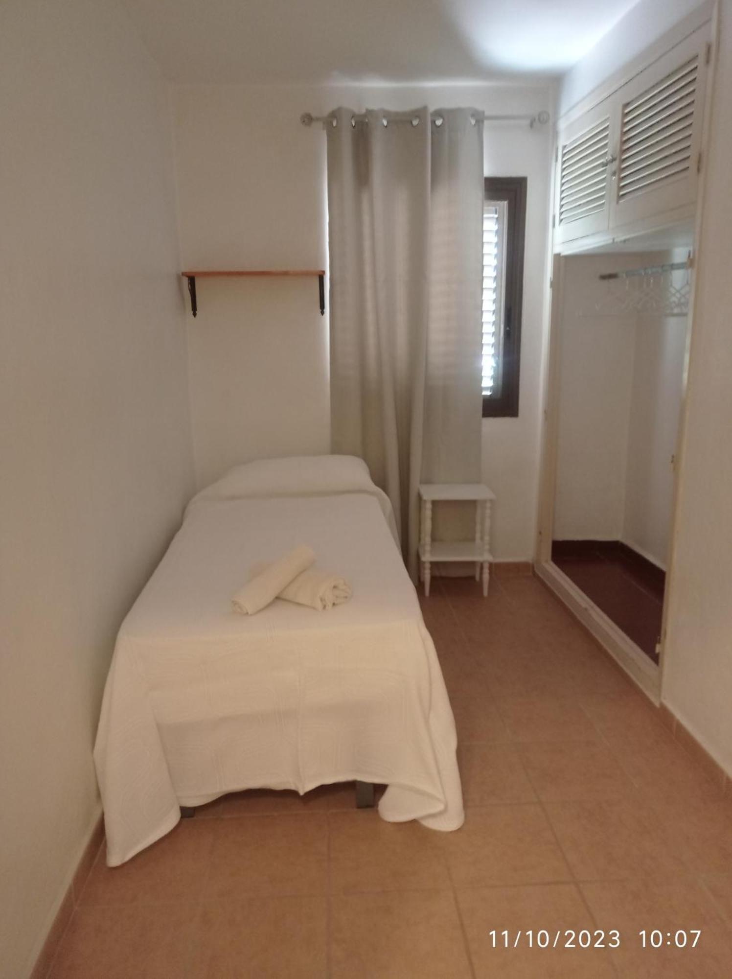 Apartamento Illa Blanca Es Pujols Exteriör bild